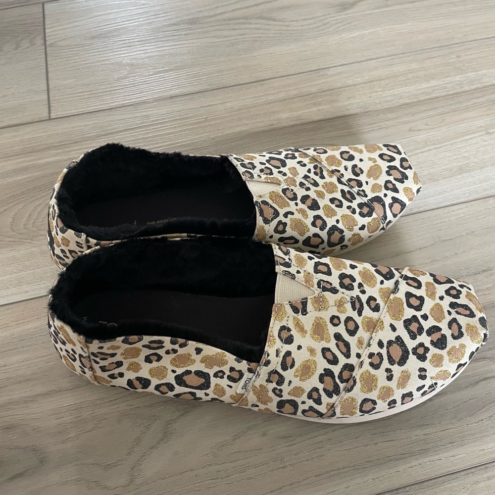 TOMS Womens Leopard Faux‎ Fur Alpargata Slip-ons Flats Size W9.5
